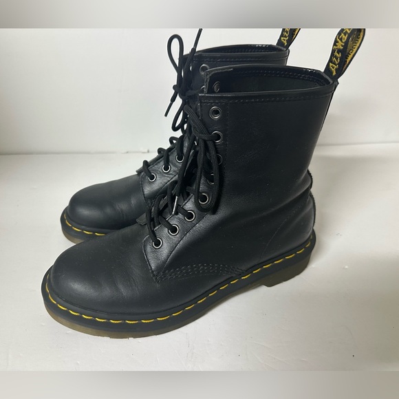 Dr. Martens Black Leather Boots with Yellow Stitching Size 8 - Picture 2 of 7